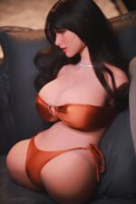 DutchDoll_realistic_torso_9 En stock DutchDoll Adele – 86 cm 98