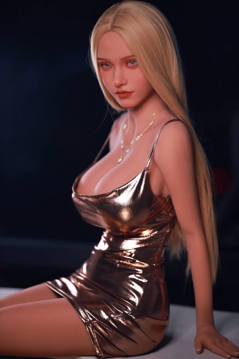 En stock DutchDoll Mia | 159 cm 53