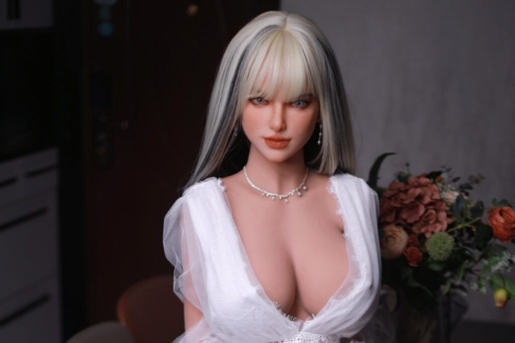 DutchDoll Tiana | 159 cm Poupées sexuelles légères 134 Poupées sexuelles légères DutchDoll Tiana | 159 cm 134