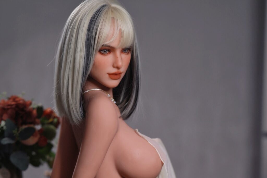 DutchDoll Tiana | 159 cm Poupées sexuelles légères 135 Poupées sexuelles légères DutchDoll Tiana | 159 cm 135
