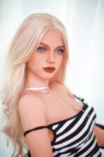 DD161-117 Aucune catégorie DutchDoll Hannah | 161 cm 62