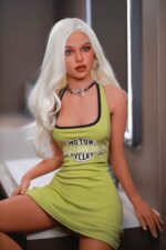 En stock DutchDoll Jade | 158 cm 102