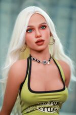 En stock DutchDoll Jade | 158 cm 112