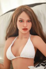 En stock DutchDoll Isabella | 158 cm 56